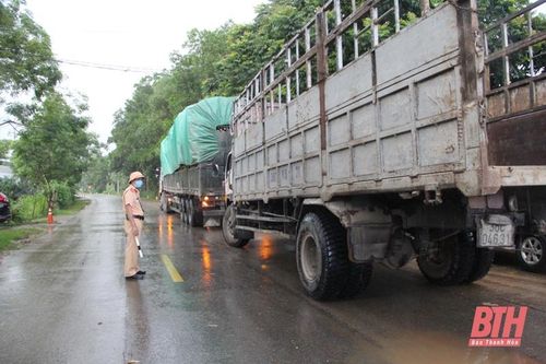 Vận chuyển hàng hóa trong bối cảnh thực hiện các nhiệm vụ phòng, chống dịch COVID-19