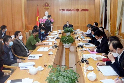 Chủ tịch UBND tỉnh: Lạc Dương cần đảm bảo cao nhất nhiệm vụ phòng chống dịch bệnh Covid-19