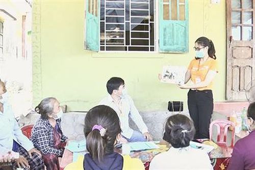 Đồng hành với trẻ em và phụ nữ vùng nông thôn vượt khó