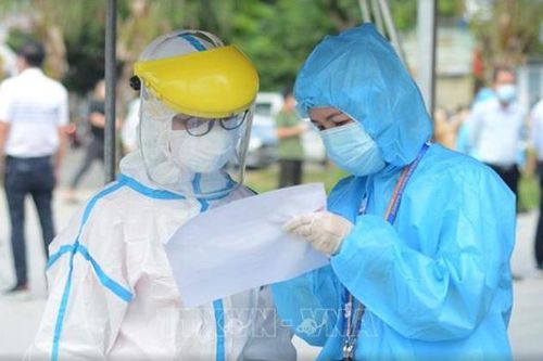 Đừng làm con nhộng trong tổ kén