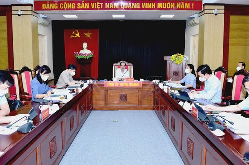 Hội nghị Ban Thường vụ Tỉnh ủy kỳ thứ 13