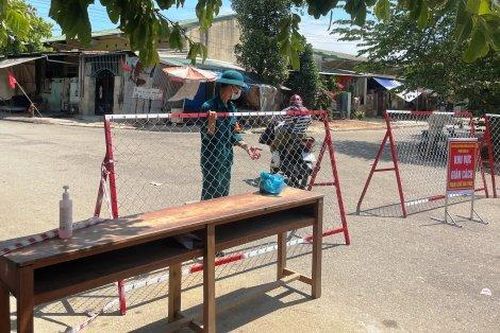 Y tế - Sức khỏe Y tế - Sức khỏe Thêm 2 ca bệnh COVID-19 trong khu cách ly và khu phong tỏa