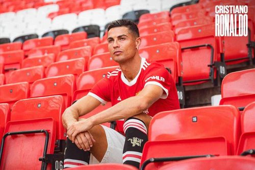 Bộ ảnh mới đẹp lung linh của Ronaldo ở sân Old Trafford