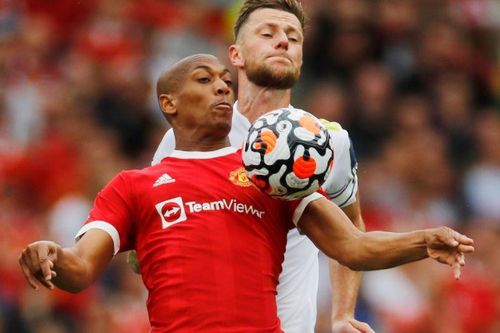 Berbatov chỉ tên cầu thủ MU sẽ gặp khó vì Ronaldo