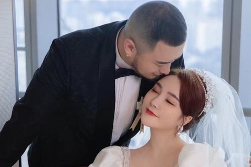 Hôn lễ của nữ thần tượng Trung Quốc và CEO công ty giải trí