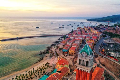 Thủ tướng đồng ý thí điểm đón khách du lịch quốc tế đến Phú Quốc