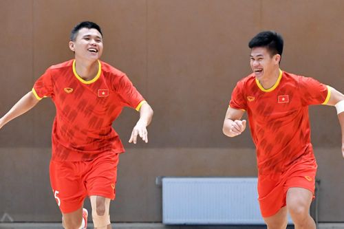 Không khí tập luyện của tuyển futsal Việt Nam trước trận gặp Brazil