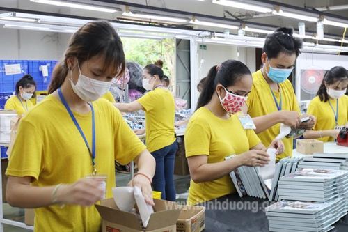 Bình Dương khôi phục các hoạt động KTXH trong trạng thái bình thường mới