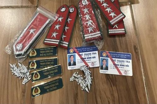 Khởi tố đối tượng giả mạo 'trưởng thanh tra Chính phủ' để qua chốt kiểm dịch