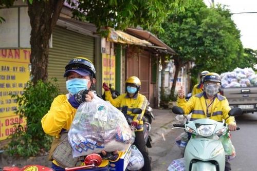 TP. HCM: Nhân viên siêu thị, shipper được hoạt động từ 5h đến 21h30