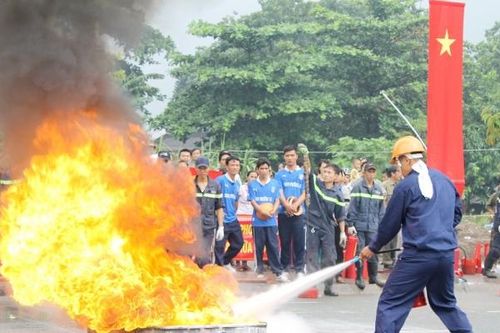Xử lý nghiêm cơ quan, tổ chức, cá nhân để xảy ra vi phạm nghiêm trọng về phòng cháy chữa cháy