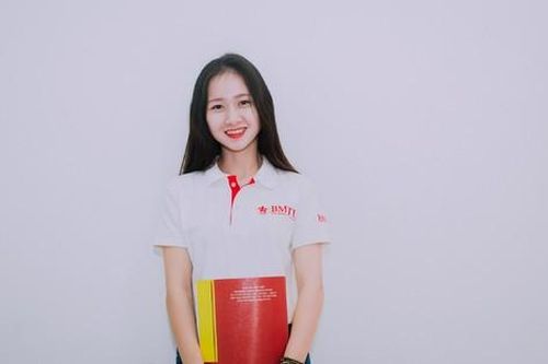 Nữ sinh kể chuyện test COVID-19 ở buôn làng vùng sâu