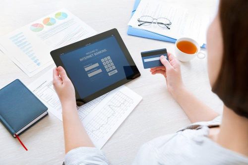 Năm cách bảo vệ tiền an toàn khỏi tội phạm mạng