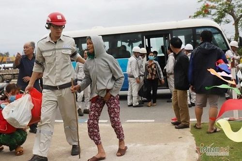 Đà Nẵng khẩn trương đưa 97 người ra khỏi rừng để tránh bão Côn Sơn