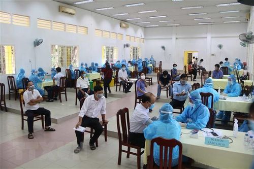 Nhiều địa phương áp dụng mức độ bình thường mới đối với 'vùng xanh'