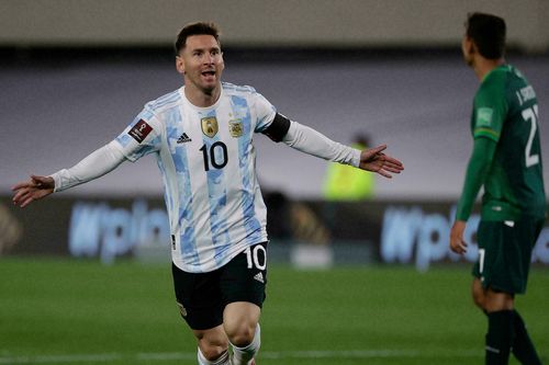 Lionel Messi lập hat-trick giúp tuyển Argentina giành chiến thắng