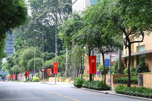 TP.HCM mở cửa theo 3 giai đoạn từ sau 15/9, thí điểm Thẻ Xanh COVID
