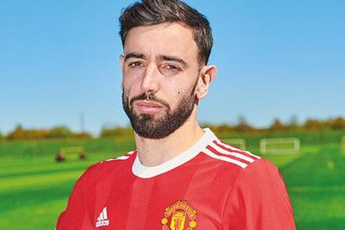 Bruno Fernandes sắp nhận lương cao hơn Pogba tại MU