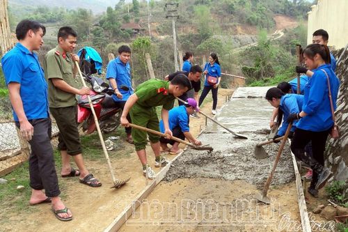 Phát triển đảng viên trong vùng đồng bào dân tộc thiểu số ở Điện Biên (bài 3)