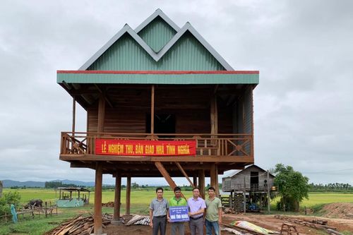 Ia Pa: Bàn giao 3 căn 'Nhà tình nghĩa' cho hộ nghèo