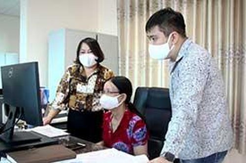 Tổng điều tra kinh tế năm 2021: Tập trung rà soát, đảm bảo chất lượng thông tin thu thậpTin khácNgành giáo dục tận dụng thời gian 'vàng' để dạy họcĐảm bảo chất lượng thuốc, đáp ứng nhu cầu chăm sóc sức khỏe Nhân dân
