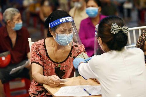 Hà Nội đẩy nhanh việc tiêm vắc xin phòng Covid-19 cho người dân