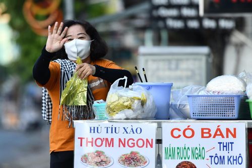 Người dân quận 7 mong chờ ngày bình thường mới