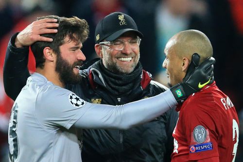 FIFA chịu thua Premier League