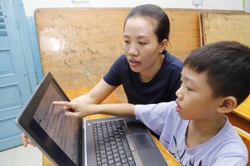 Bộ GD-ĐT sẽ sớm ban hành hướng dẫn học trực tuyến an toàn tại nhà