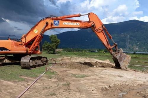 Dự án đường dây 500kV Vân Phong – Vĩnh Tân: Để chậm 6 tháng, Việt Nam phải bồi thường 5000 tỷ đồng
