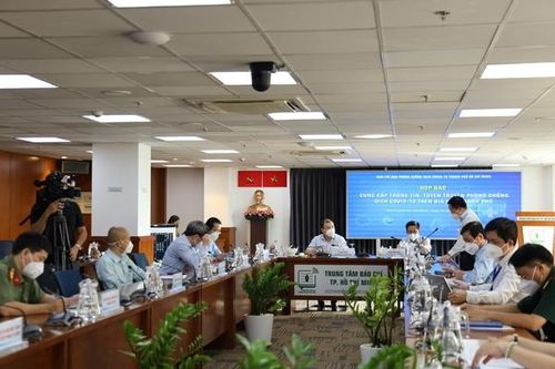 TP. HCM lên tiếng về thông tin suất ăn của điều dưỡng có 'vật thể lạ'
