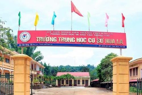 Tạm đình chỉ nữ giáo viên để lộ hình ảnh 'nóng' trong buổi tập huấn online