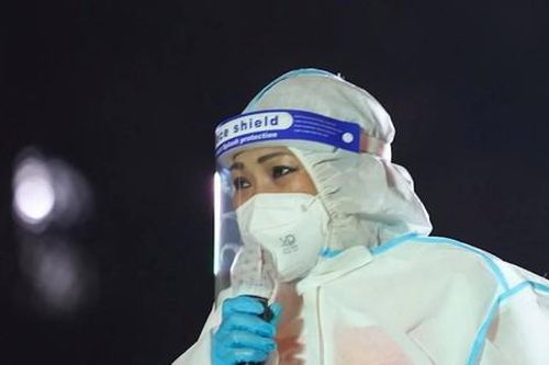 Lý do Việt Hương, Phương Thanh thông báo dừng phát quà từ thiện