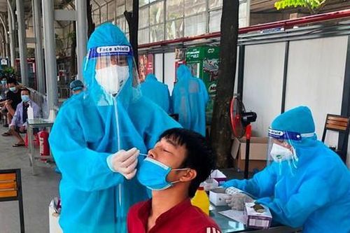 Đề xuất mở 4 điểm test nhanh COVID -19 phục vụ lái xe vào 'vùng đỏ'