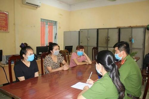 Khởi tố chủ nhà nghỉ ở Hòa Bình 'điều chân dài' bán dâm giữa lúc dịch