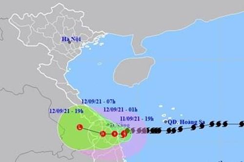 Bão Conson đã tiến tới vùng biển Thừa Thiên Huế - Quảng Ngãi
