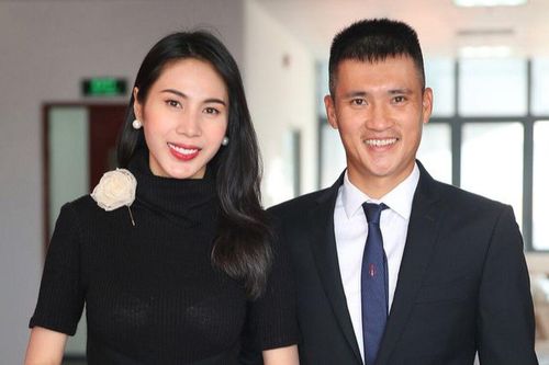 Ngoài Thủy Tiên, Công Vinh còn có 'tình trường' liên quan đến 2 bóng hồng nổi tiếng khác