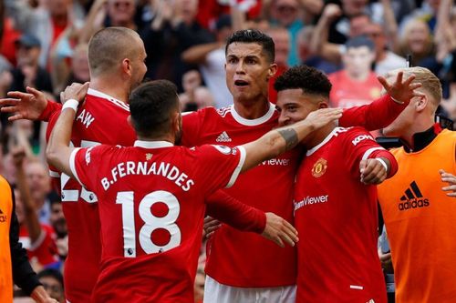 Ronaldo lập cú đúp ngày ra mắt, MU thắng tưng bừng lên đỉnh Ngoại hạng Anh