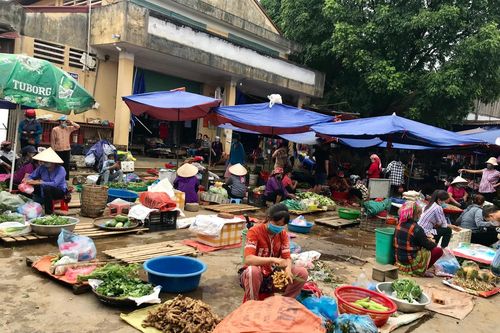 'Chợ quê' nơi phố huyện
