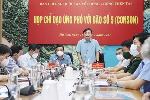 Đêm nay, bão số 5 đi vào đất liền các tỉnh Thừa Thiên - Huế đến Quảng Ngãi