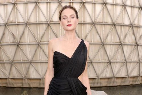 NTK Công Trí may váy cho diễn viên Rebecca Ferguson