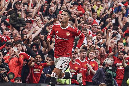 Cristiano Ronaldo rực sáng ngày 'Về nhà'