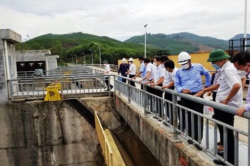 Giữ an toàn hồ, đập trong mùa mưa bão