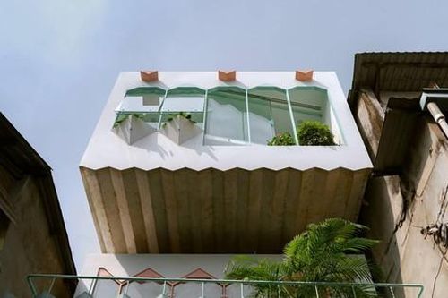 Độc đáo ngôi nhà tận dụng chênh lệch cao độ giữa WC và phòng ngủ để làm gác xép