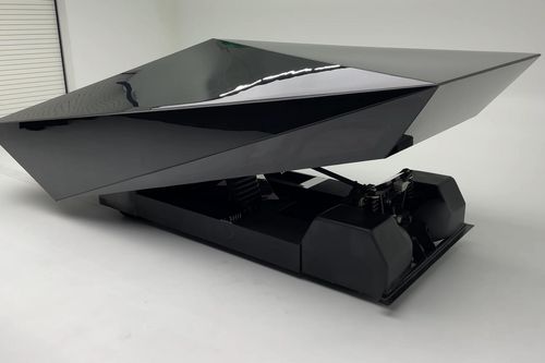 'Phiên bản Lamborghini' như cục đá sắc nhọn trượt trên đường