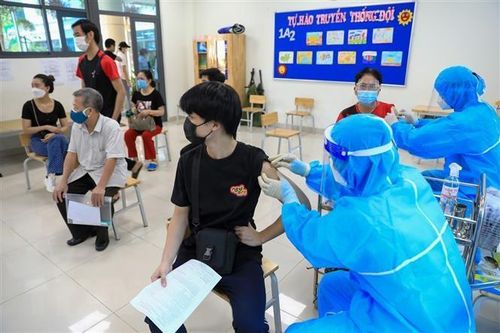 Đến chiều 12/9, tiến độ tiêm vaccine COVID-19 của Hà Nội đạt 89%