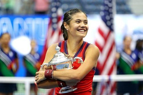 Tay vợt 18 tuổi Emma Raducanu vô địch giải quần vợt Mỹ mở rộng 2021