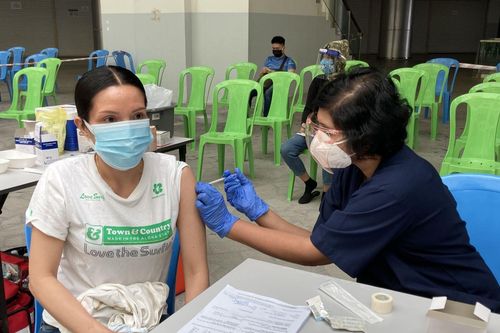 Malaysia và câu chuyện sống chung với COVID-19: Bài 1 - Niềm tin từ Chương trình Tiêm chủng quốc gia