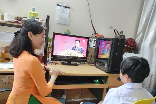 Khoảng 1,5 triệu học sinh cần hỗ trợ máy tính để học trực tuyến