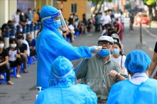 Nhiều quận của Hà Nội đã đạt tỷ lệ tiêm phòng COVID-19 trên 90%